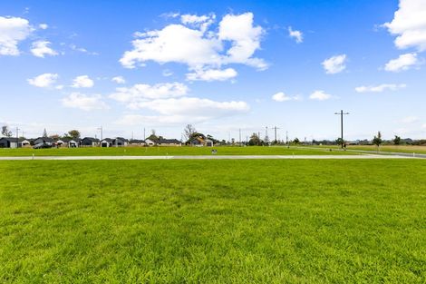 Photo of property in 25 Black Angus Boulevard, Karaka, 2580