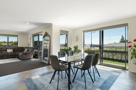 Photo of property in 1 Albatross Lane, Welcome Bay, Tauranga, 3112