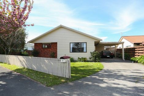 Photo of property in 44 Whiting Crescent, Greenmeadows, Napier, 4112