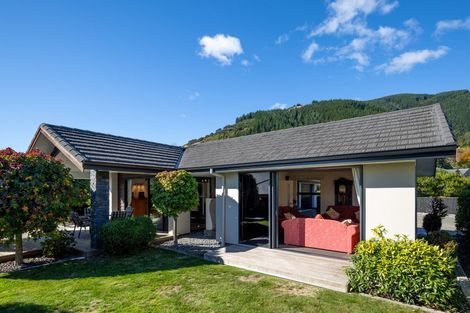 Photo of property in 31 Sanctuary Drive, Stoke, Nelson, 7011