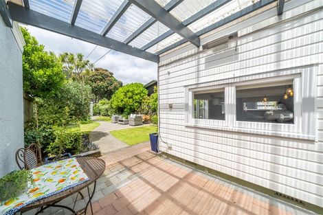 Photo of property in 26 Tuatoru Street, Eastbourne, Lower Hutt, 5013