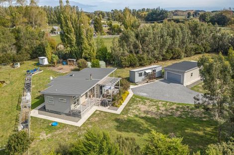 Photo of property in 3 Takapu Road, Manakau, Levin, 5573