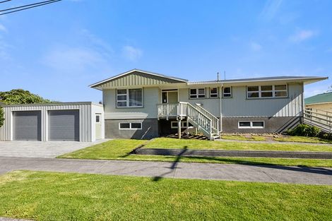 Photo of property in 86 Fulford Street, New Plymouth, 4310