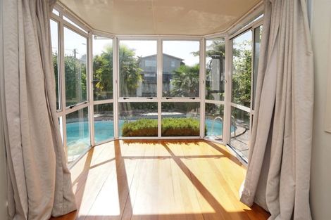 Photo of property in 42 Pulham Crescent, Queenwood, Hamilton, 3210