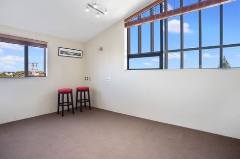 Photo of property in 385a Oceanbeach Road, Mount Maunganui, 3116