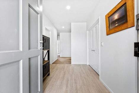 Photo of property in 9 Greenan Place, Doyleston, 7683