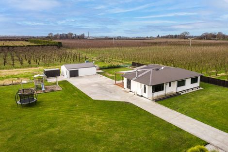 Photo of property in 64 Thompson Road, Twyford, Hastings, 4175