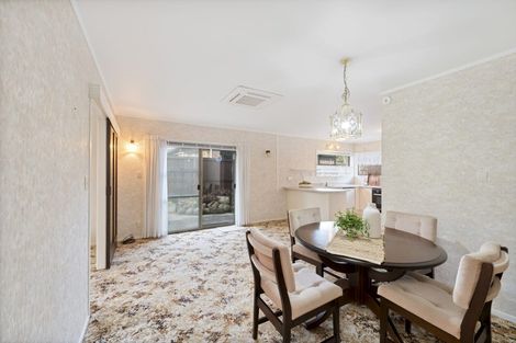 Photo of property in 21 Matuhi Rise, Henderson, Auckland, 0612