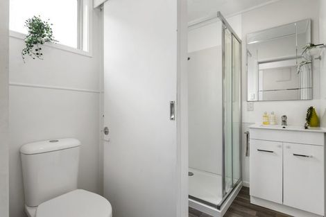 Photo of property in 1/21 Bonito Place, Bayview, Auckland, 0629