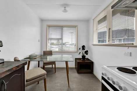 Photo of property in 3 Sutton Place, Hawera, 4610