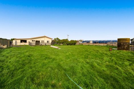 Photo of property in 301 Waihi Road, Hawera, 4673