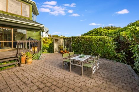 Photo of property in 18 Tremaine Place, Camborne, Porirua, 5026