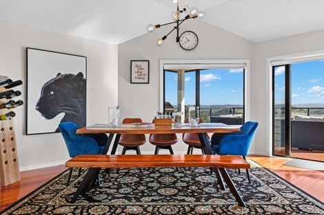 Photo of property in 5 Ti Tree Lane, Stanmore Bay, Whangaparaoa, 0932