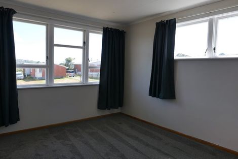 Photo of property in 27-29 Niagara Street, Waitangirua, Porirua, 5024