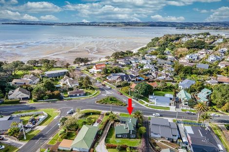Photo of property in 3a Pah Road, Cockle Bay, Auckland, 2014