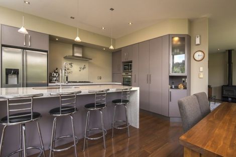 Photo of property in 24 Glentui Place, Waikawa, Picton, 7220