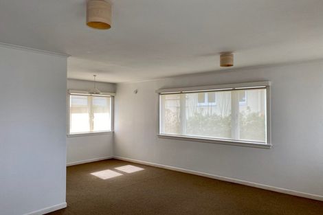 Photo of property in 12 Williamson Avenue, Belmont, Auckland, 0622