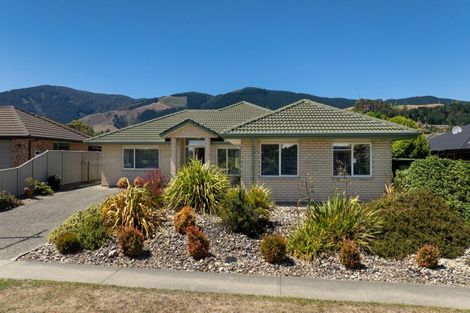 Photo of property in 80 Covent Drive, Stoke, Nelson, 7011