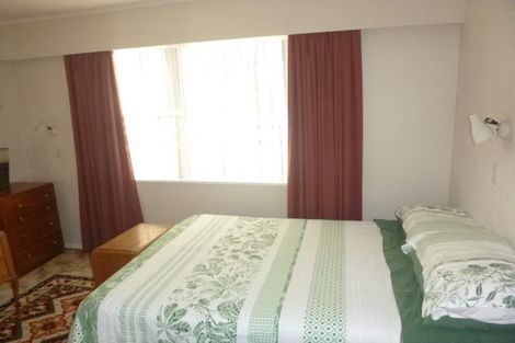 Photo of property in 2 Matuku Street, Heretaunga, Upper Hutt, 5018