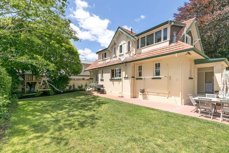 Photo of property in 5 Te Aroha Street, Hamilton East, Hamilton, 3216