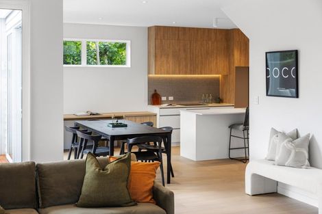 Photo of property in 1c Maranui Avenue, Point Chevalier, Auckland, 1022