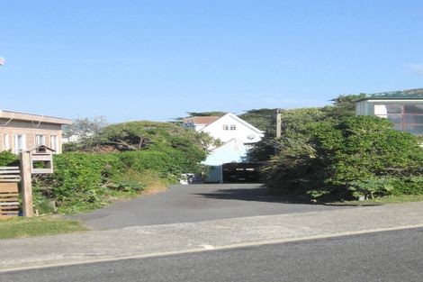 Photo of property in 11a Terrace Road, Titahi Bay, Porirua, 5022