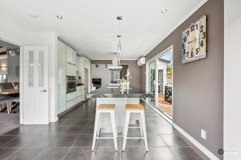 Photo of property in 23 Tapestry Grove, Silverstream, Upper Hutt, 5019