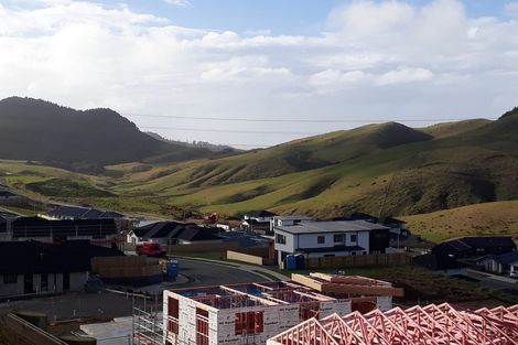 Photo of property in 146 Amesbury Drive, Churton Park, Wellington, 6037