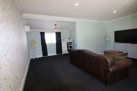 Photo of property in 16 Dalefield Road, Carterton, 5713