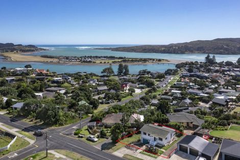 Photo of property in 4 Norrie Avenue, Raglan, 3225