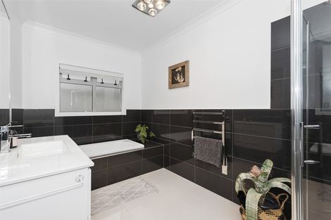 Photo of property in 23 Meadowfield Street, Flagstaff, Hamilton, 3210