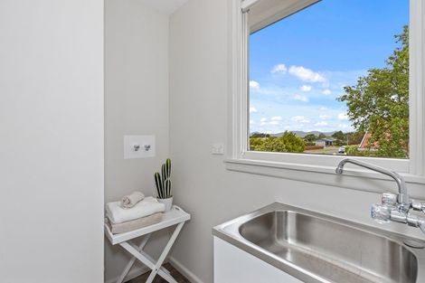 Photo of property in 11 Glenrowan Avenue, Avondale, Christchurch, 8061