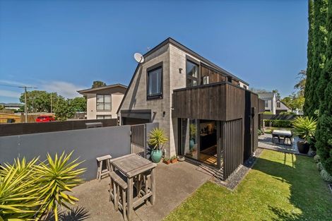 Photo of property in 10 Shrewsbury Street, Merivale, Christchurch, 8014