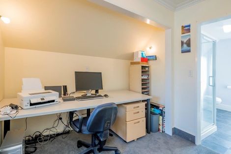 Photo of property in 32 Andrew Street, Waikanae, 5036