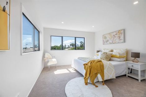 Photo of property in 14c Firth Road, Torbay, Auckland, 0630