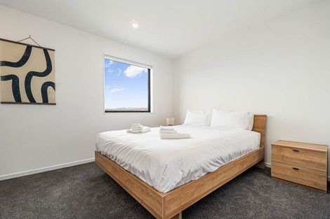 Photo of property in 4 Papa Takaro Lane, Flat Bush, Auckland, 2019