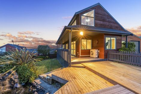 Photo of property in 30 Farquhar Road, Glendene, Auckland, 0602