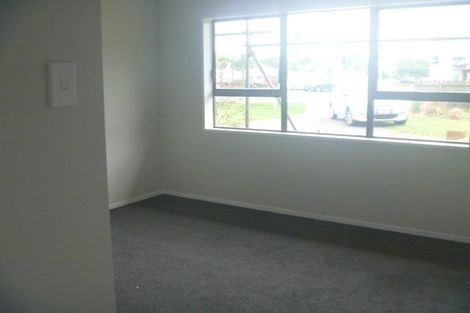 Photo of property in 2/2 Walter Strevens Drive, Conifer Grove, Takanini, 2112