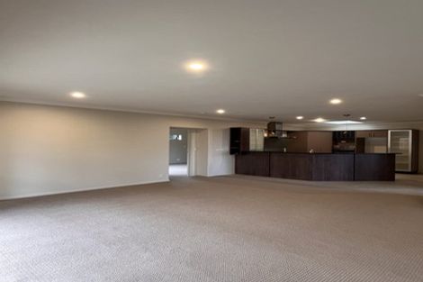 Photo of property in 8 Terrasini Drive, Flat Bush, Auckland, 2019