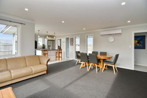 Photo of property in 58 Cassino Street, Rangiora, 7400