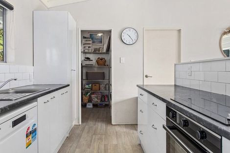 Photo of property in 1 Western Close, Matata, Whakatane, 3194