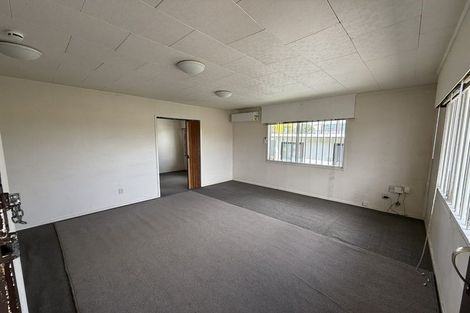 Photo of property in 190 Universal Drive, Henderson, Auckland, 0610