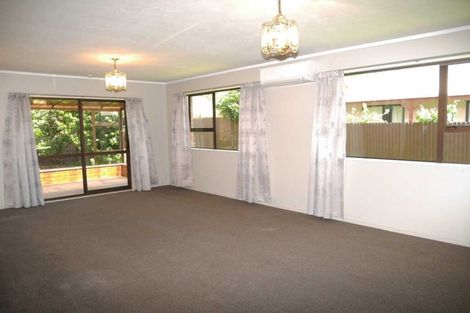 Photo of property in 21 Moana Road, Paraparaumu, 5032