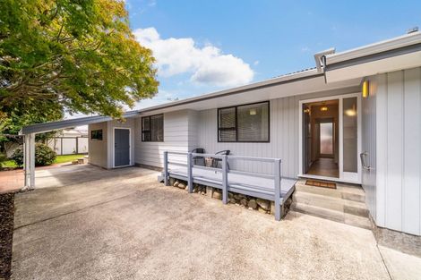 Photo of property in 6 Denver Grove, Totara Park, Upper Hutt, 5018