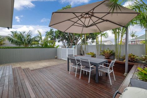 Photo of property in 1/2a Earnoch Avenue, Takapuna, Auckland, 0622
