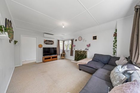 Photo of property in 12 Ngahue Crescent, Elsdon, Porirua, 5022