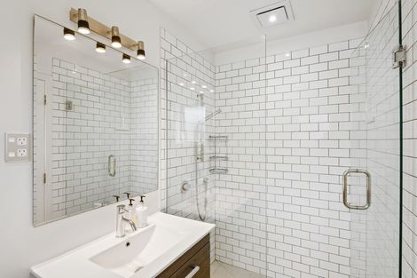 Photo of property in 515 Marine Parade, South New Brighton, Christchurch, 8062