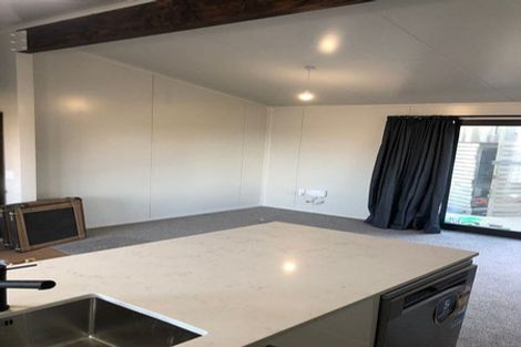 Photo of property in 104a Te Pene Avenue, Titahi Bay, Porirua, 5022