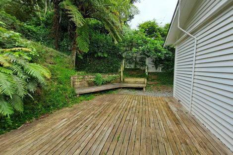 Photo of property in 22 Bracken Street, New Plymouth, 4310