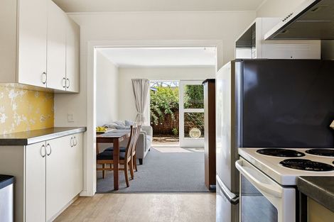 Photo of property in 2/5 Church Square, Addington, Christchurch, 8024